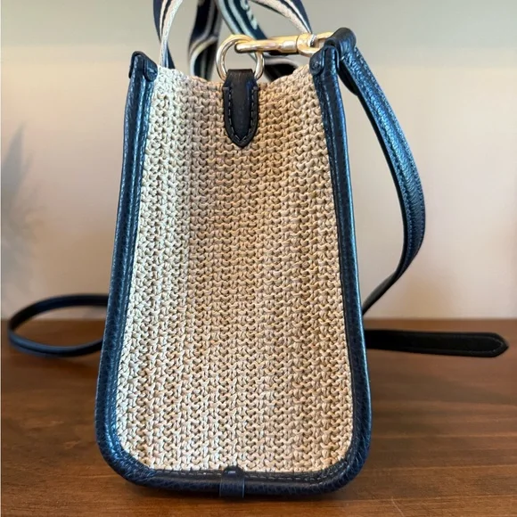 Smith Tote Bag 24 - Picture 7 of 10